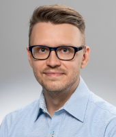team-image
